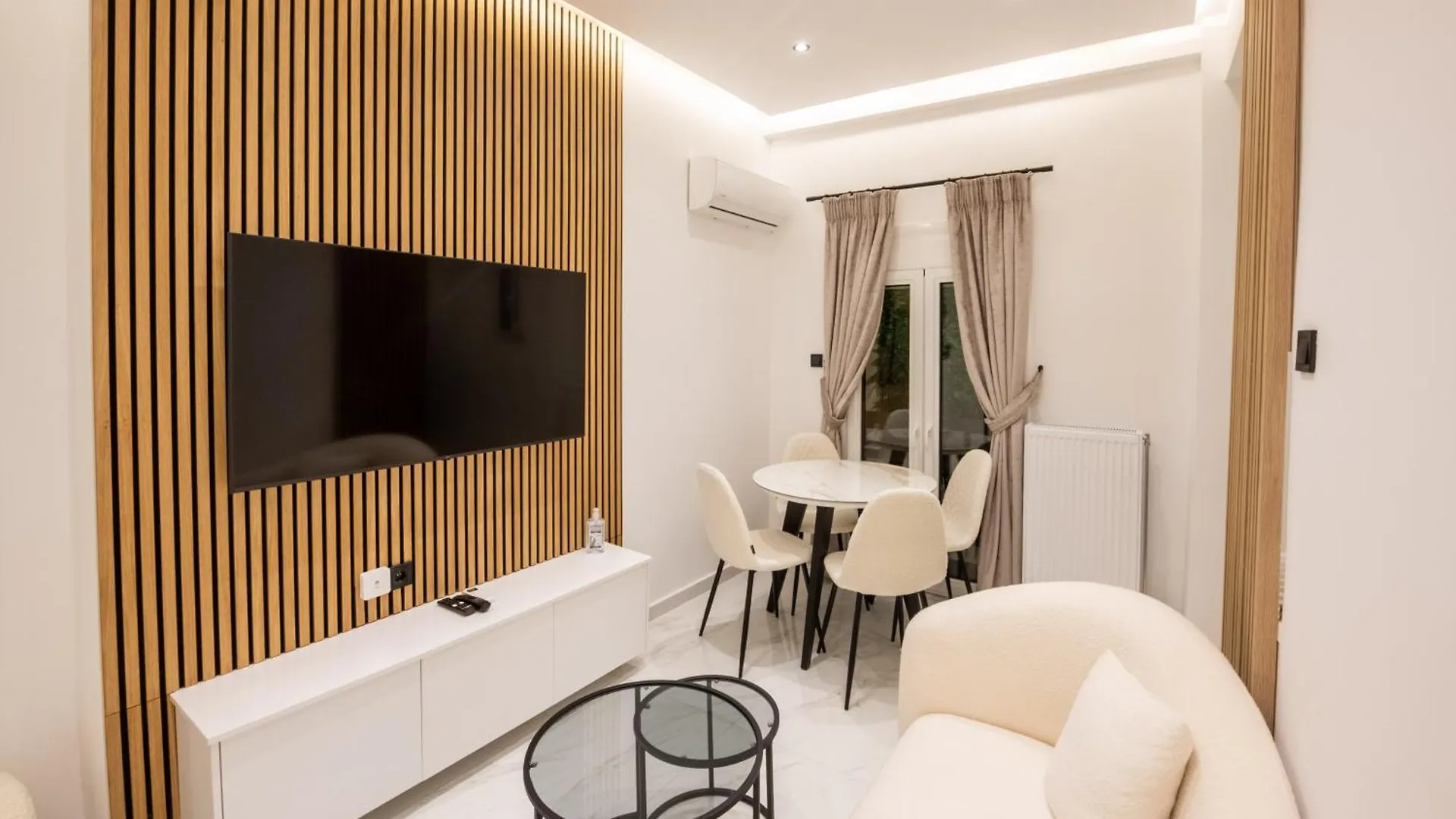 Navarino Lux Suite Thessaloniki Apartment