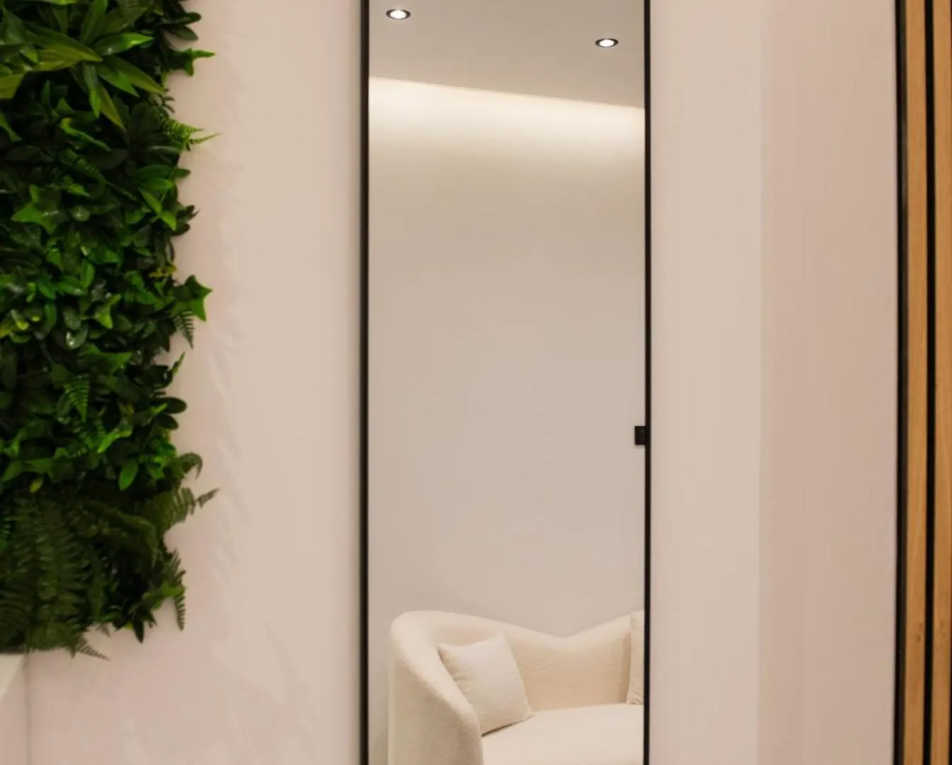 Navarino Lux Suite Thessaloniki 0*,