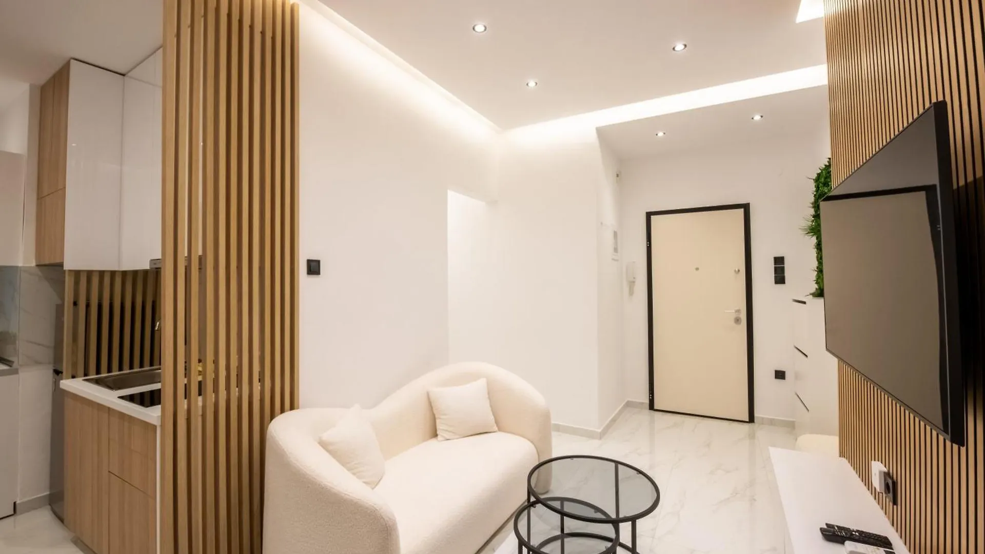 Navarino Lux Suite Thessaloniki 0*,