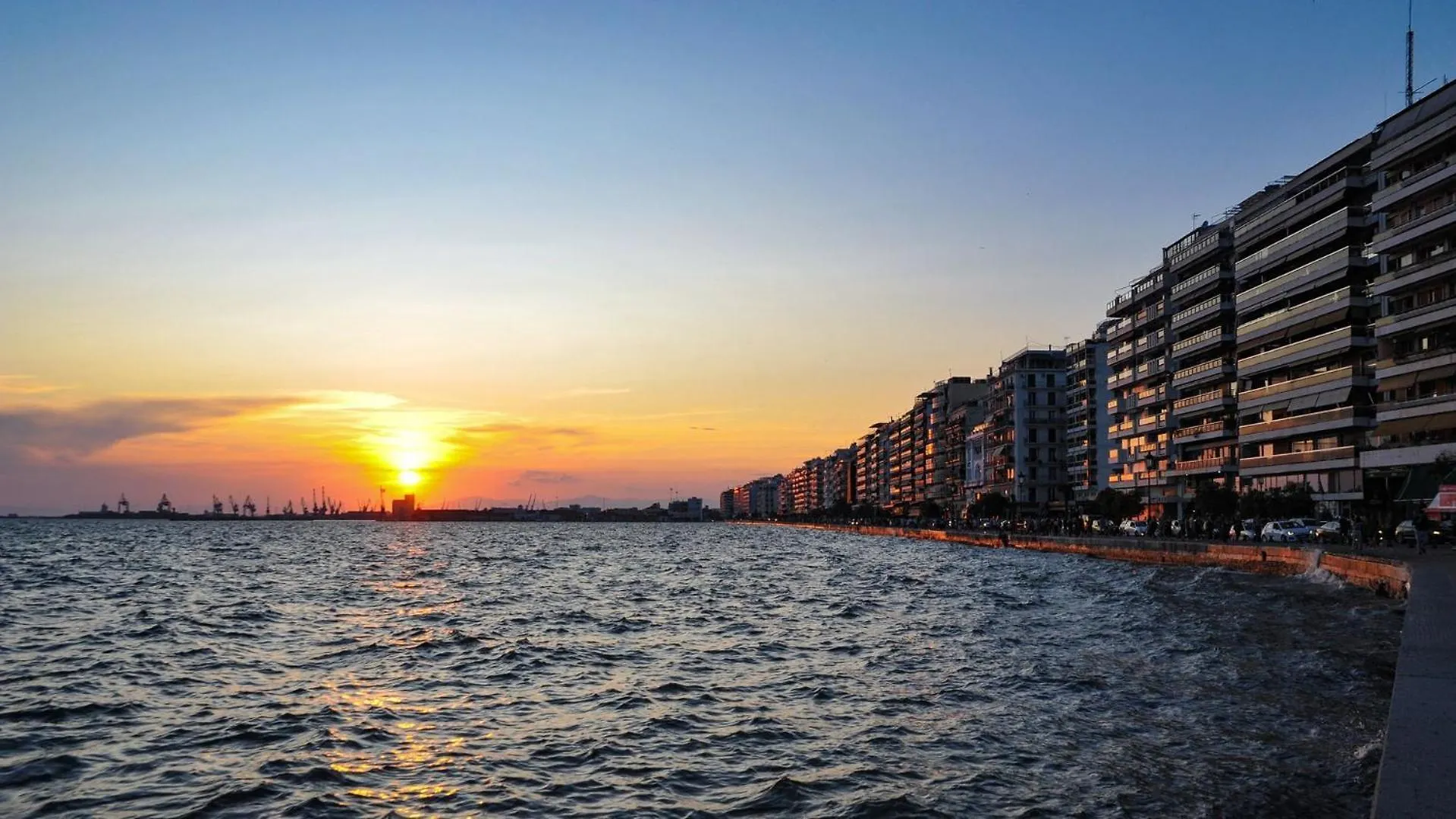 Navarino Lux Suite Thessaloniki 0*,  Greece
